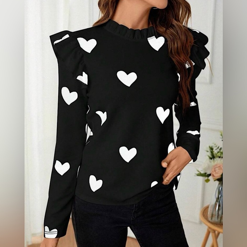 HEARTS ON THE RUN Black + White Ruffle Trim Long Sleeve Blouse M NWOT